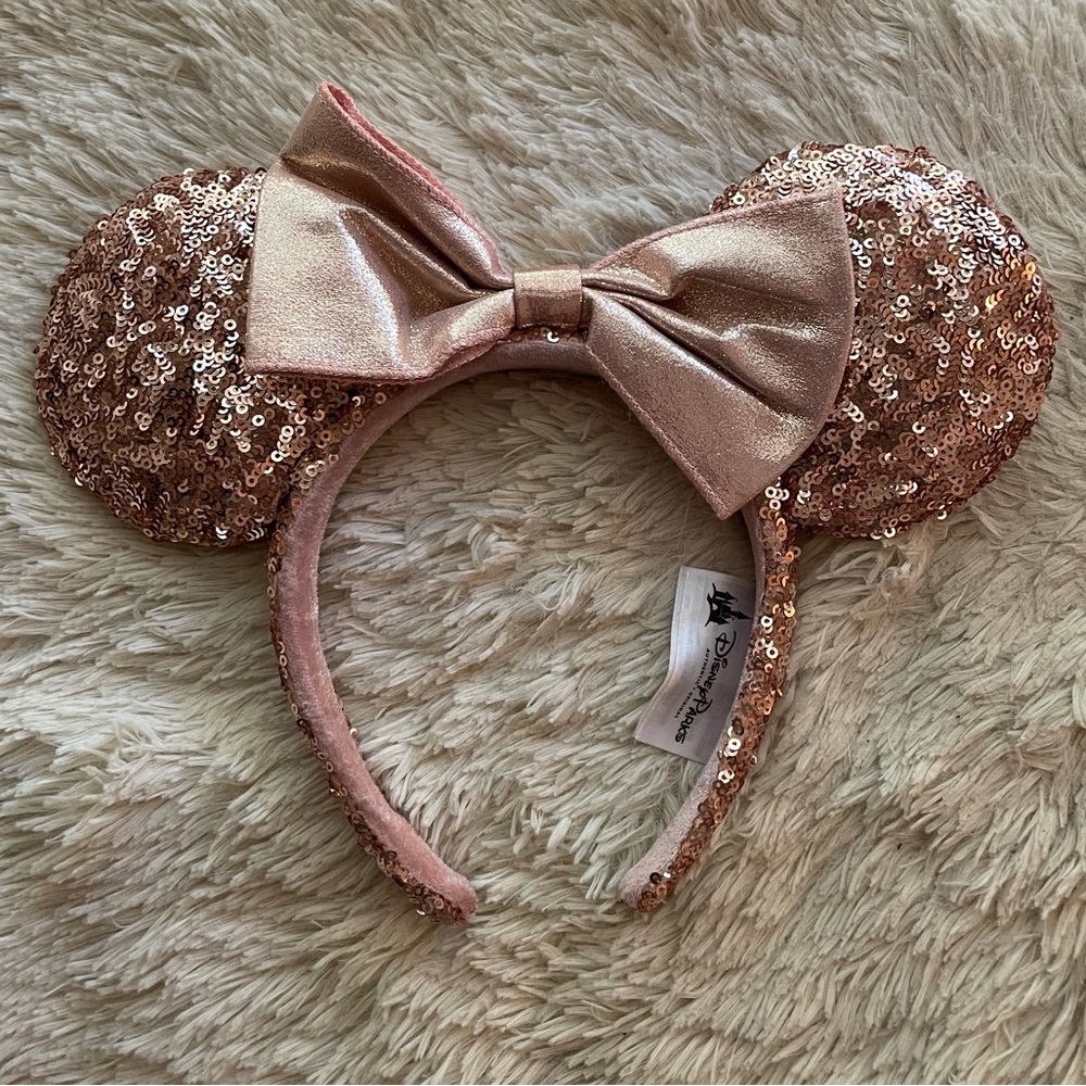 Rose Gold Minnie Mouse Ears